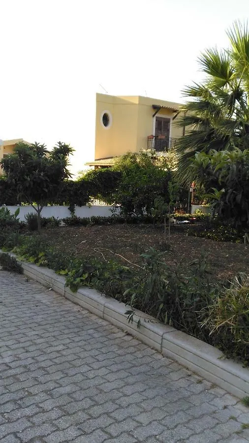 بيزولونغو Villa Consuelo